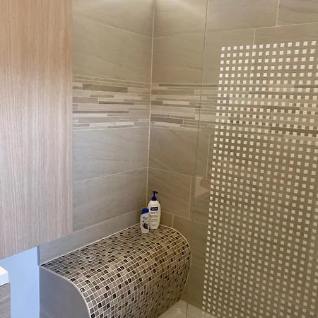 Maison A 3,2km De L'aeroport Appartement *