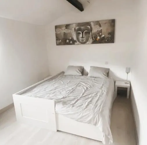 Maison à 3,2km De L’aéroport