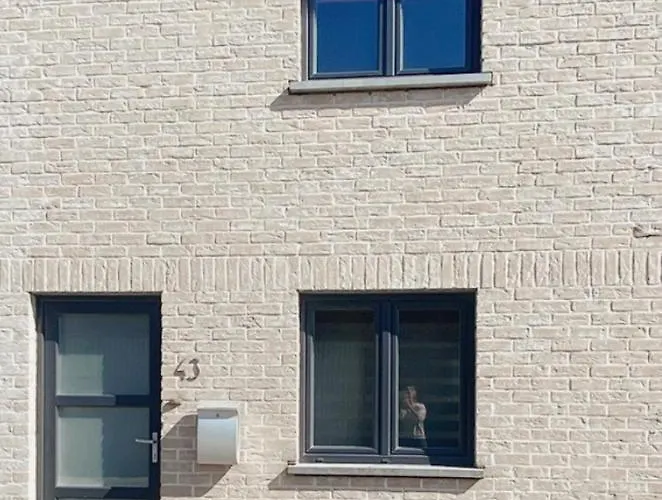 Maison à 3,2km De L’aéroport Appartement